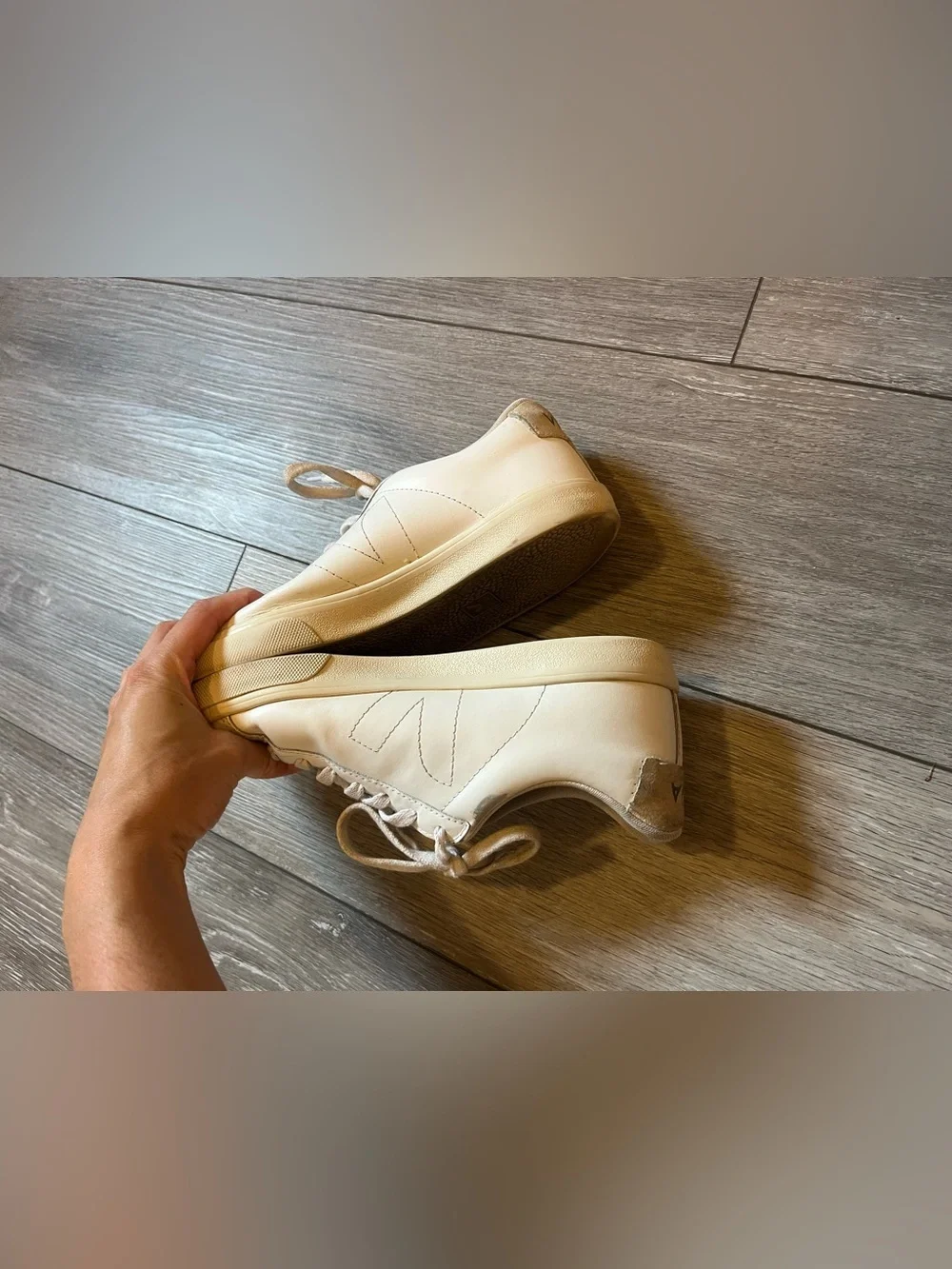 Veja Esplar White Leather Sneaker size 39 / W 8